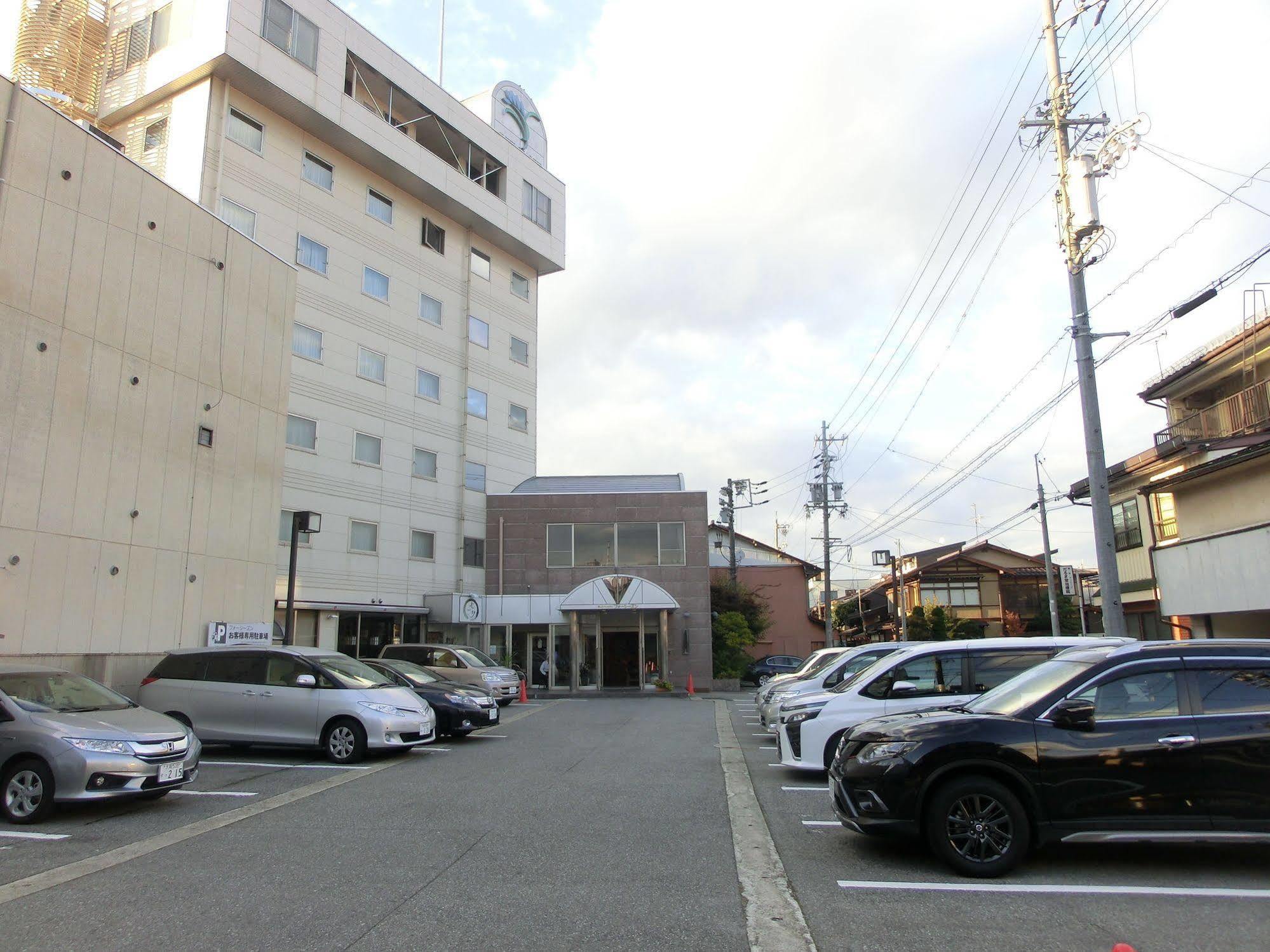 Takayama City Hotel Four Seasons Dış mekan fotoğraf